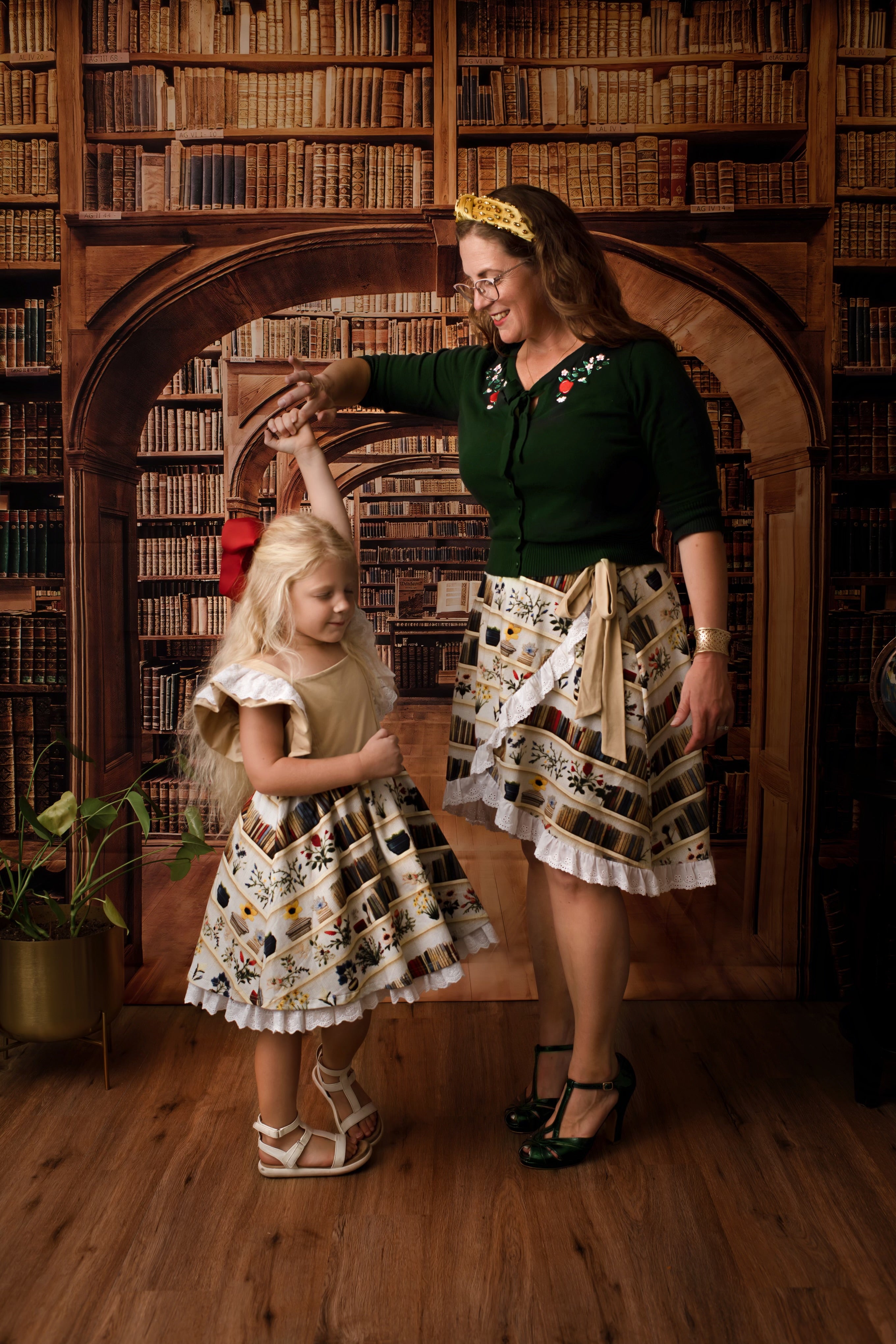 Belle’s Library Mama Skirt MIDI