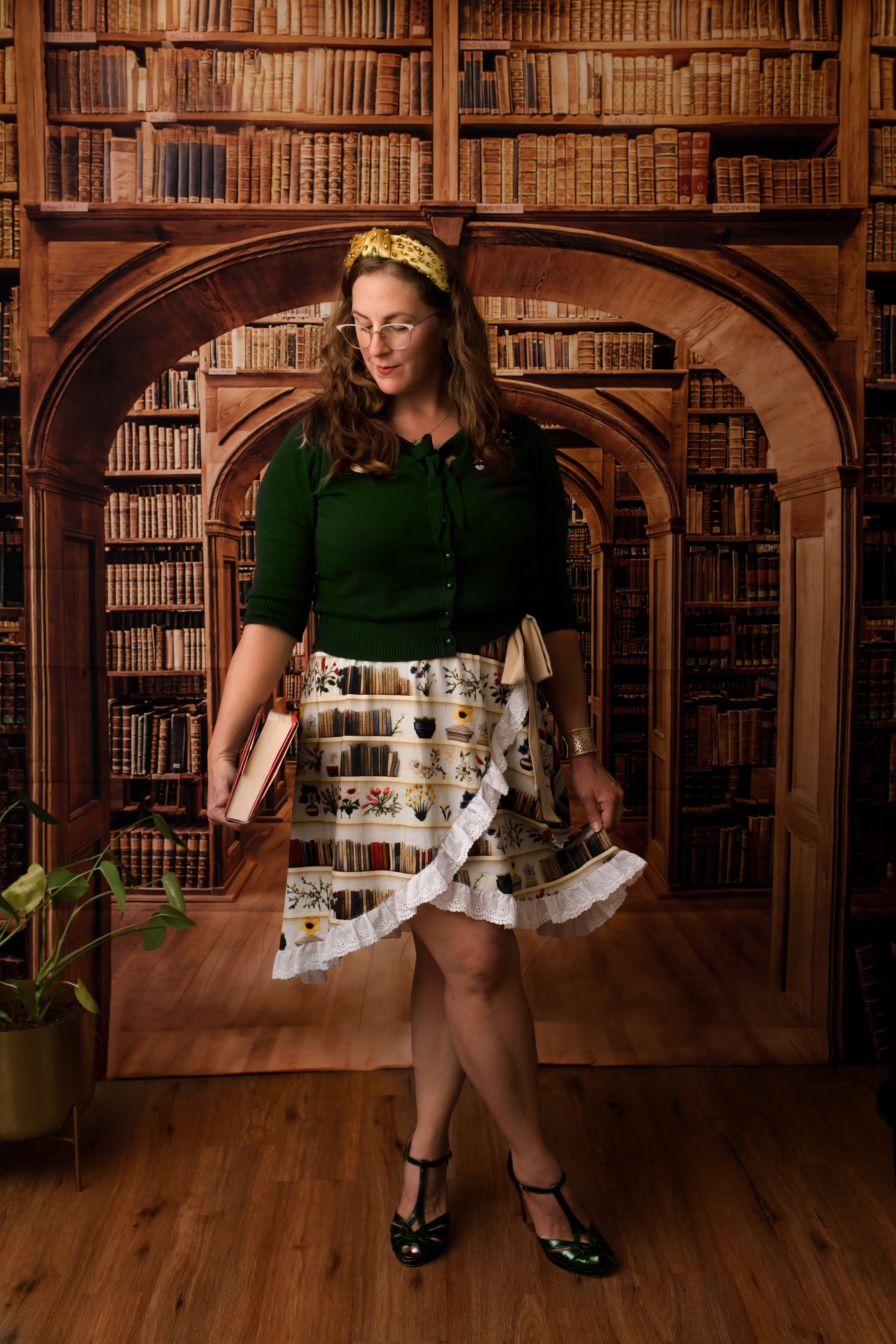 Belle’s Library Mama Skirt MIDI
